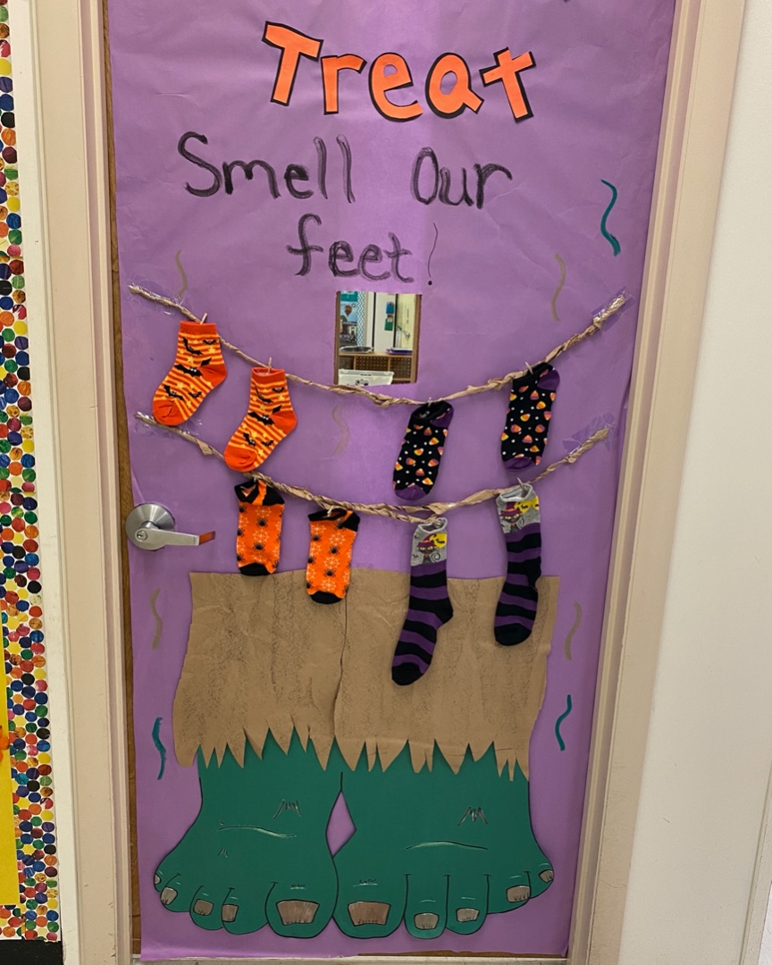 USD 469 - Lansing Special Education Building holds door decorating ...